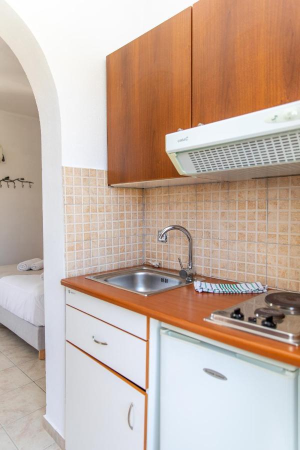 Studio Tolakis Apartment Plaka  Bagian luar foto